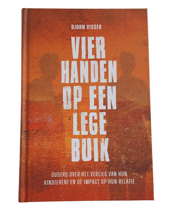 Boek 'Vier handen op een lege buik'